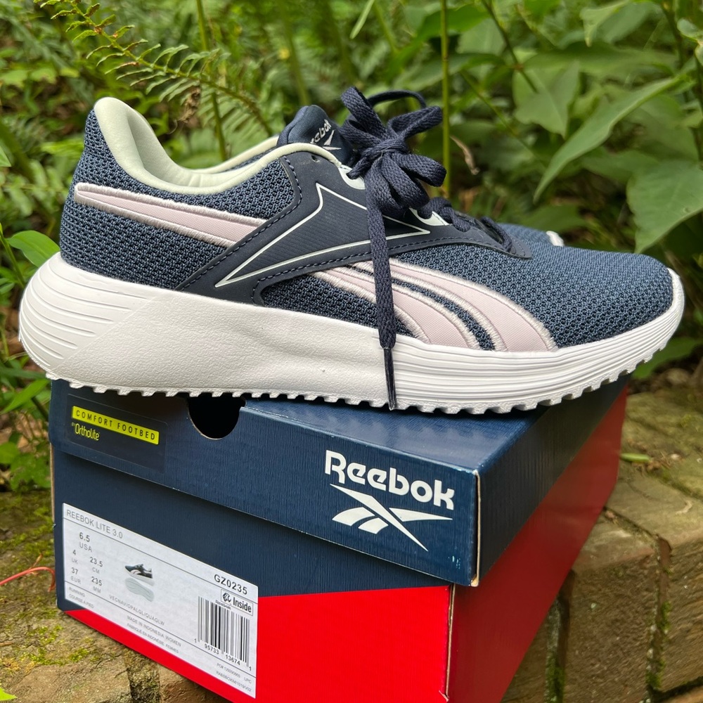 Womens Reebok Lite 3.0 running shoes 6.5